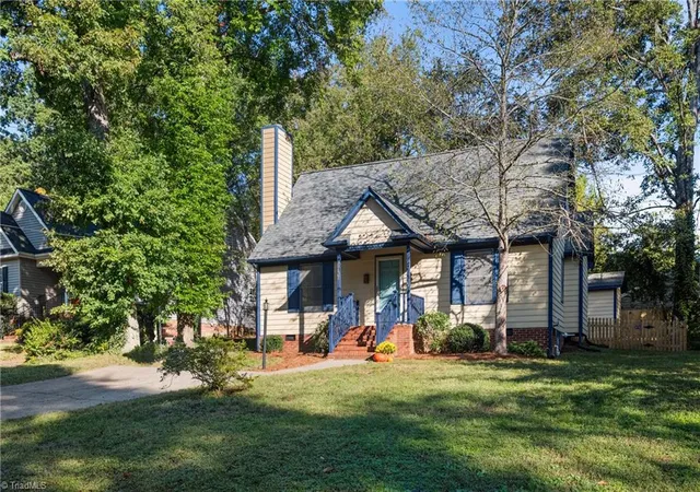 Photo 1 of Sale Pending at 2737 Lyndhurst Ave, Winston Salem, NC 27103 | MLS# 1238940 | Listing updated on 2026-10-18
