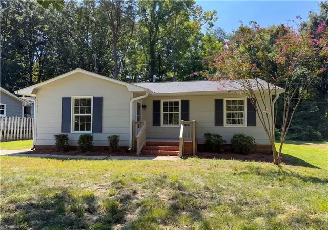 Photo 1 of Single family home for sale at 4154 Edgeware Rd, Winston Salem, NC 27106 | MLS# 1234820 | Listing updated on 2026-09-21