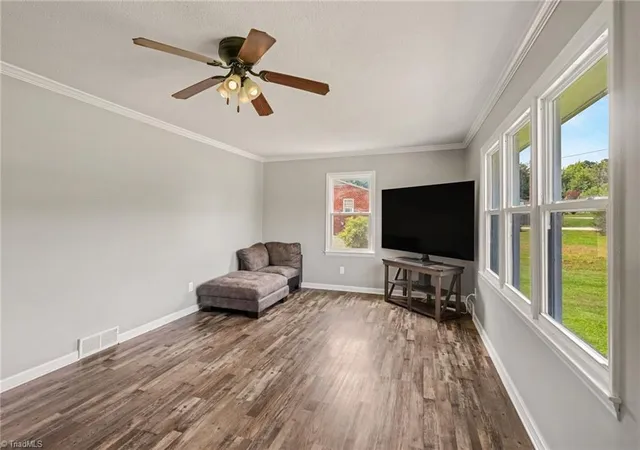 Photo 4 of Single family home for sale at 275 Brenda Dr, Thomasville, NC 27360 | MLS# 1234968 | Listing updated on 2026-09-13