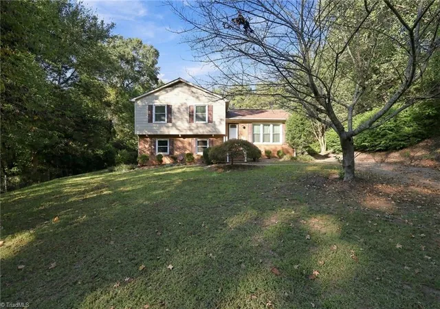Single family home for sale at 3701 Rolling Rd, High Point, NC 27265 | MLS# 1238017