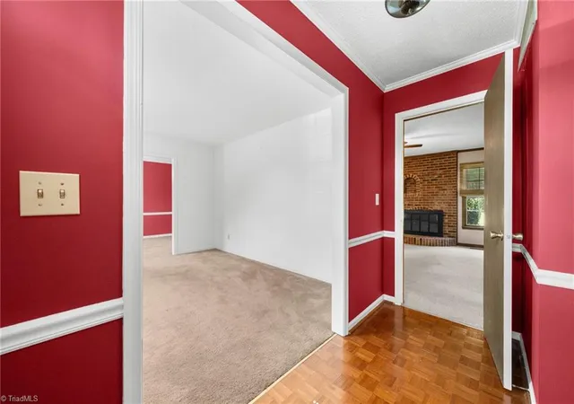 Photo 4 of Single family home for sale at 203 Shenandoah Dr, Winston Salem, NC 27103 | MLS# 1238290 | Listing updated on 2026-10-23