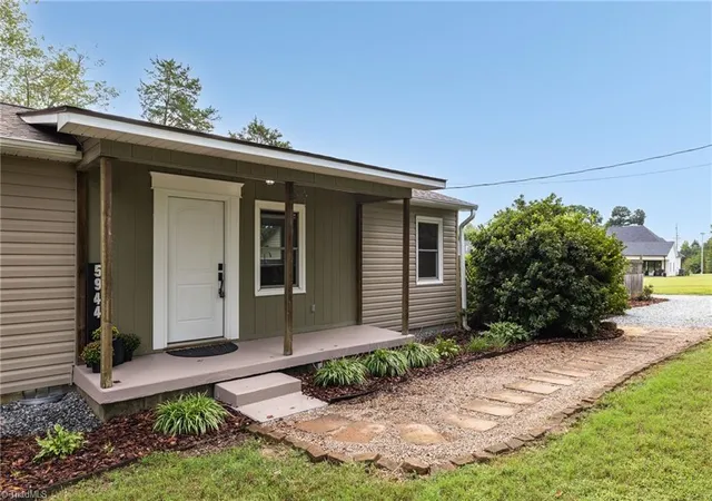 Photo 3 of Sale Pending at 5944 Ridge Rd, Lexington, NC 27295 | MLS# 1236377 | Listing updated on 2026-10-29