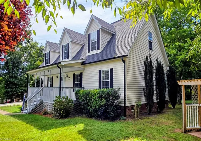 Photo 3 of Manufactured home for sale at 1096 Tuttle Rd, Rural Hall, NC 27045 | MLS# 1234941 | Listing updated on 2026-09-10