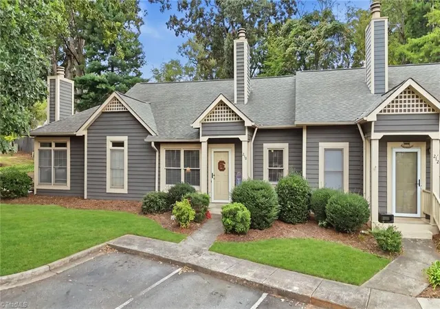 Photo 1 of Single family home for sale at 210 Tabor View Ln, Winston Salem, NC 27106 | MLS# 1236016 | Listing updated on 2026-10-27