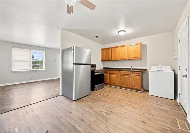Photo 3 of Single family home for sale at 1607 Eastwood Ave, Greensboro, NC 27401 | MLS# 1234435 | Listing updated on 2026-09-14