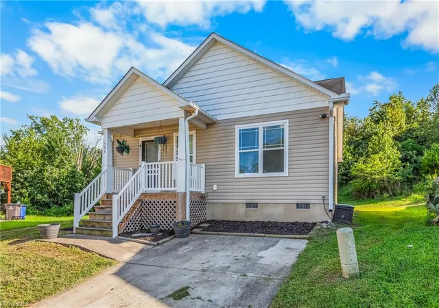 Photo 3 of Single family home for sale at 594 Denny Dr, Winston Salem, NC 27107 | MLS# 1235256 | Listing updated on 2026-09-10