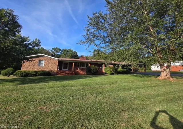 Photo 1 of Single family home for sale at 2091 Junction Rd, Mocksville, NC 27028 | MLS# 1235583 | Listing updated on 2026-09-15