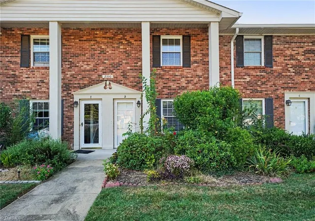 Photo 2 of Single family home for sale at 2330 Bay Meadows Ct, Winston Salem, NC 27103 | MLS# 1235733 | Listing updated on 2026-09-28