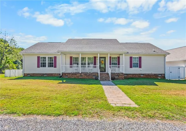 Photo 2 of Manufactured home for sale at 3280 Snow Hl Church Rd, Lawsonville, NC 27022 | MLS# 1236401 | Listing updated on 2026-09-22