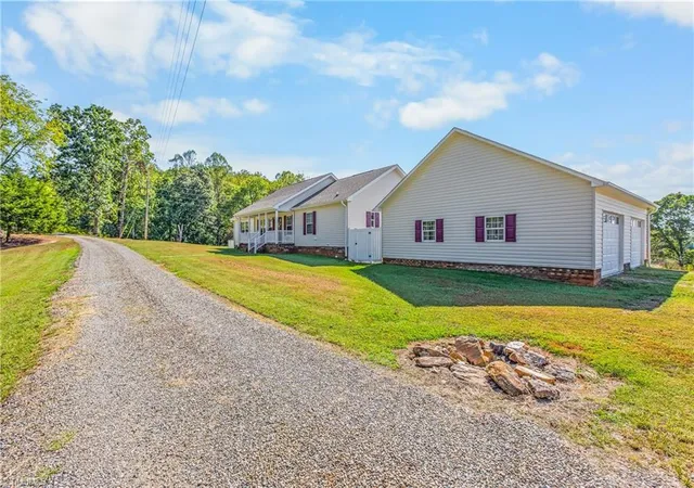 Photo 4 of Manufactured home for sale at 3280 Snow Hl Church Rd, Lawsonville, NC 27022 | MLS# 1236401 | Listing updated on 2026-09-22