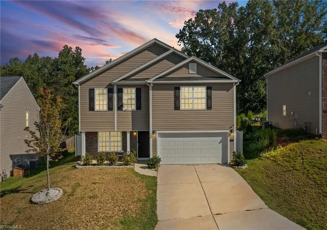 Photo 2 of Single family home for sale at 6777 Capstone Ct, Rural Hall, NC 27045 | MLS# 1234289 | Listing updated on 2026-09-05