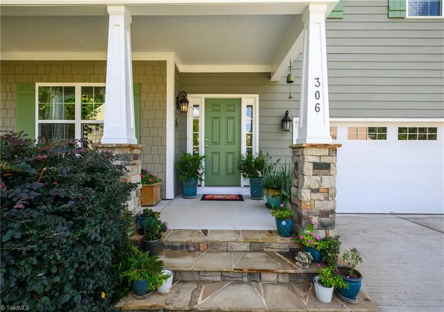 Photo 3 of Single family home for sale at 306 Blue Lake Dr, Mebane, NC 27302 | MLS# 1236677 | Listing updated on 2026-09-23