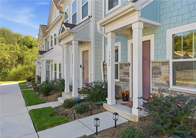 Photo 1 of Single family home for sale at 1902 Ardmore Cmns Dr, Winston Salem, NC 27103 | MLS# 1239744 | Listing updated on 2026-10-27