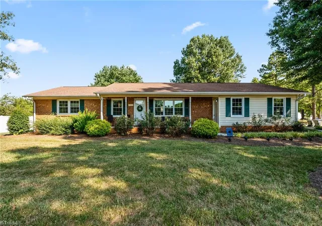 Photo 1 of Sale Pending at 1429 Oak Ridge Rd, Kernersville, NC 27284 | MLS# 1235645 | Listing updated on 2026-10-01