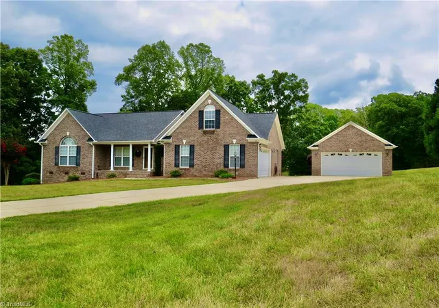 Photo 1 of Single family home for sale at 132 Feather Ridge Cir, Reidsville, NC 27320 | MLS# 1236335 | Listing updated on 2026-09-21