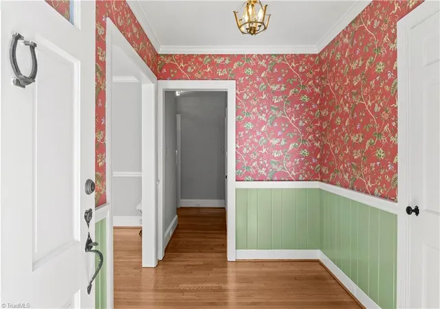 Photo 2 of Single family home for sale at 1236 Huntingdon Rd, Winston Salem, NC 27104 | MLS# 1239444 | Listing updated on 2026-10-25