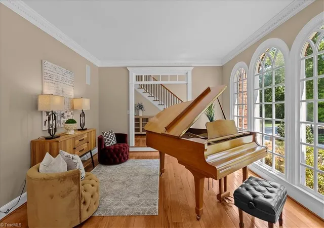 Photo 4 of Single family home for sale at 403 Cascade Dr, High Point, NC 27265 | MLS# 1234422 | Listing updated on 2026-09-13