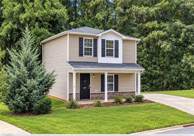 Photo 1 of Single family home for sale at 1277 Stonefield Xing Ct, Winston Salem, NC 27107 | MLS# 1236580 | Listing updated on 2026-09-29