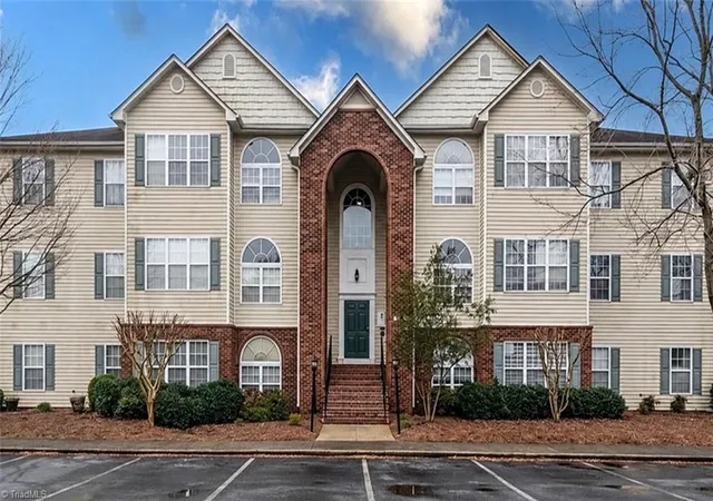 Photo 1 of Single family home for sale at 3705 Morris Farm Dr #1C, Greensboro, NC 27409 | MLS# 1236321 | Listing updated on 2026-09-23