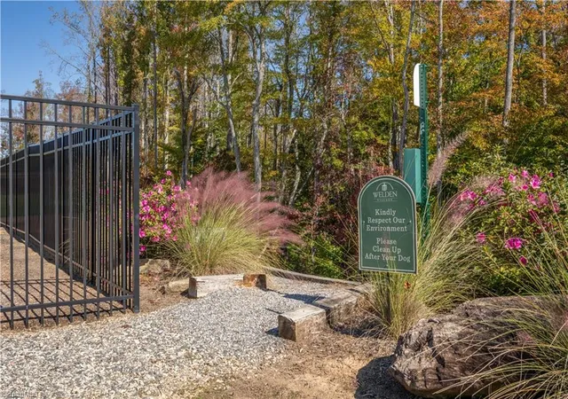 Photo 3 of Single family home for sale at 1725 Creekline Dr, Kernersville, NC 27284 | MLS# 1234755 | Listing updated on 2026-09-06
