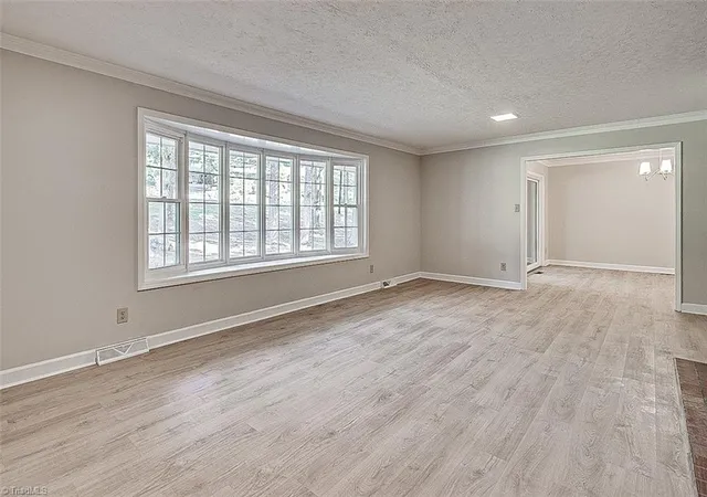 Photo 3 of Sale Pending at 864 Parkview St, Asheboro, NC 27203 | MLS# 1234259 | Listing updated on 2026-10-06