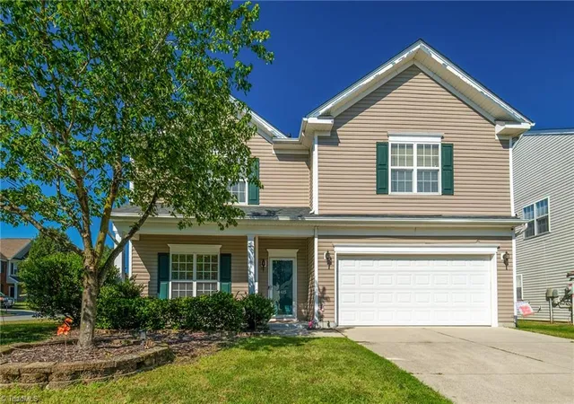 Photo 2 of Single family home for sale at 6415 Hedgewood Ln, High Point, NC 27265 | MLS# 1235330 | Listing updated on 2026-10-04