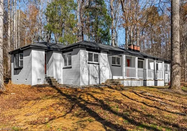 Photo 2 of Sale Pending at 3913 Tarpon Rd, Pleasant Garden, NC 27313 | MLS# 1235753 | Listing updated on 2026-09-29