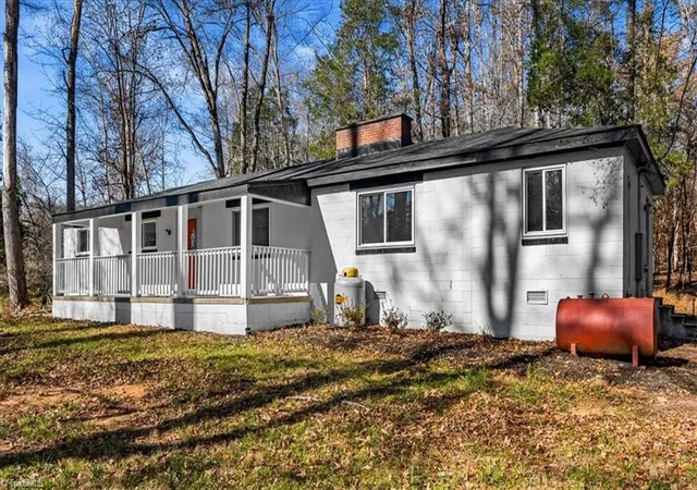 Photo 3 of Sale Pending at 3913 Tarpon Rd, Pleasant Garden, NC 27313 | MLS# 1235753 | Listing updated on 2026-09-29