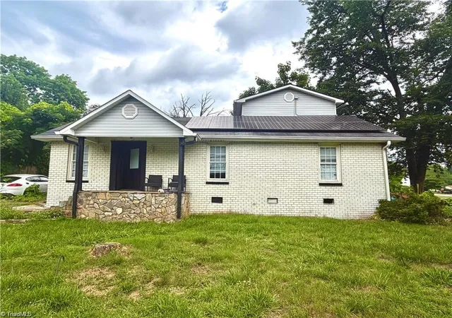 Single family home for sale at 1004 Roach St, Mayodan, NC 27027 | MLS# 1235347