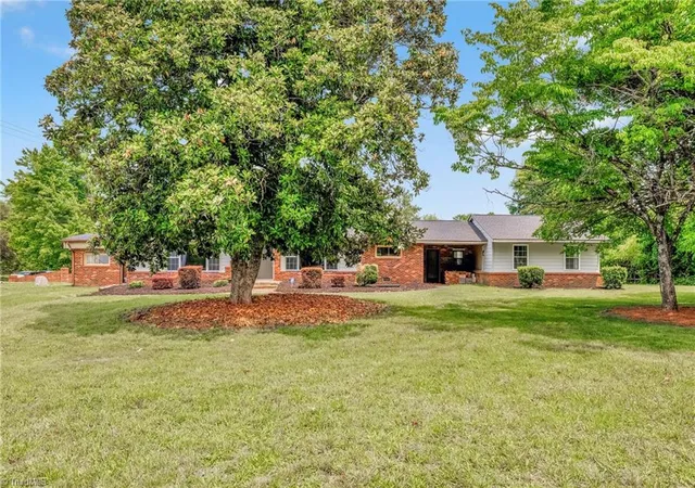 Photo 1 of Single family home for sale at 7549 Sunnyvale Dr, High Point, NC 27265 | MLS# 1235221 | Listing updated on 2026-10-05