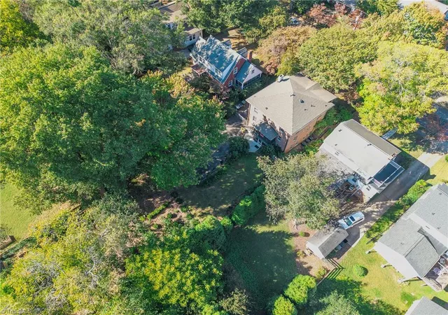 Photo 3 of Single family home for sale at 2362 Elizabeth Ave, Winston Salem, NC 27103 | MLS# 1239990 | Listing updated on 2026-10-24