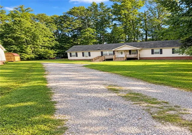 Photo 2 of Manufactured home for sale at 2005 Circleview Dr, Greensboro, NC 27406 | MLS# 1235237 | Listing updated on 2026-09-11