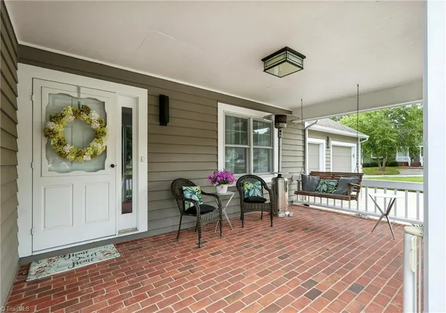 Photo 2 of Single family home for sale at 633 Huntington Dr, High Point, NC 27262 | MLS# 1234996 | Listing updated on 2026-09-18