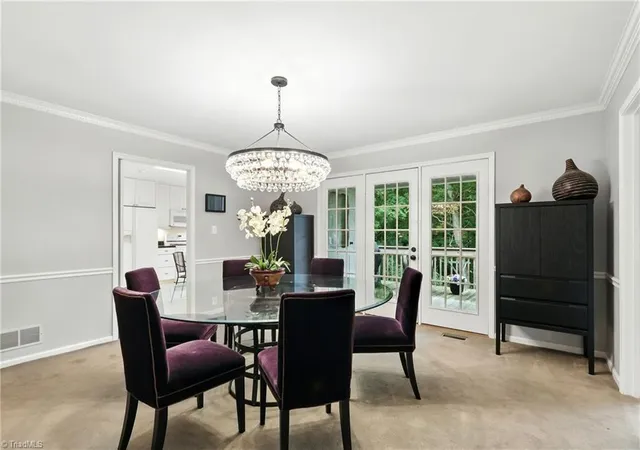 Photo 4 of Single family home for sale at 633 Huntington Dr, High Point, NC 27262 | MLS# 1234996 | Listing updated on 2026-09-18