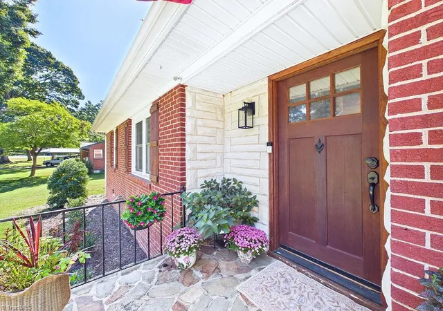 Photo 1 of Sale Pending at 1800 Fairview Blvd, Winston Salem, NC 27127 | MLS# 1234810 | Listing updated on 2026-10-21