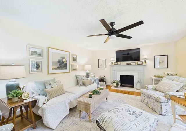 Photo 2 of Sale Pending at 1800 Fairview Blvd, Winston Salem, NC 27127 | MLS# 1234810 | Listing updated on 2026-10-21