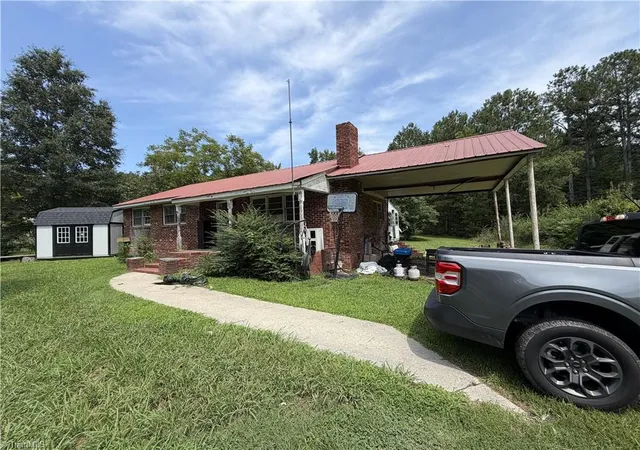 Single family home for sale at 209 Hoyle Dr, Asheboro, NC 27205 | MLS# 1237593