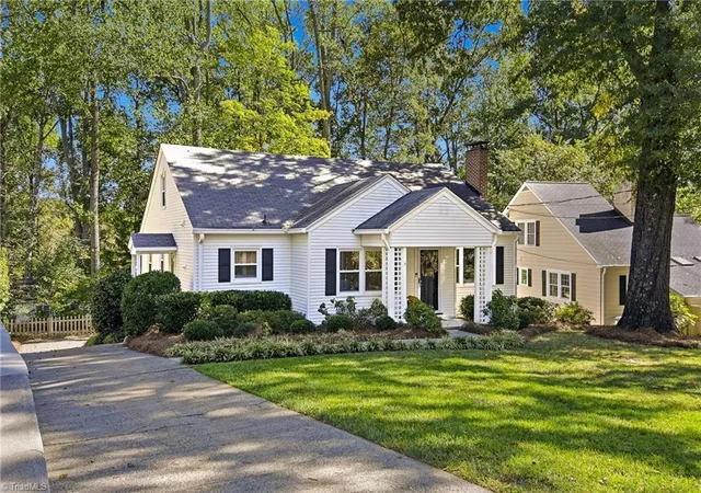 Photo 2 of Sale Pending at 1711 Meadowbrook Dr, Winston Salem, NC 27104 | MLS# 1238546 | Listing updated on 2026-10-16