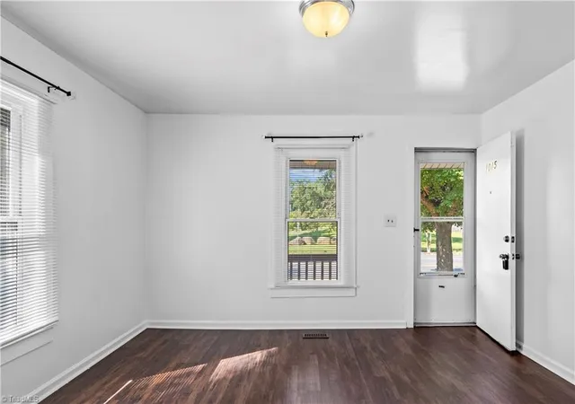 Photo 4 of Single family home for sale at 1013-1015 Broad St, Winston Salem, NC 27101 | MLS# 1234389 | Listing updated on 2026-10-15