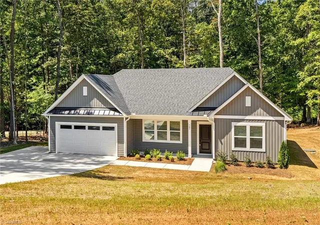Photo 1 of Single family home for sale at 307 Sowers Fry Rd, Salisbury, NC 28144 | MLS# 1234338 | Listing updated on 2026-09-04