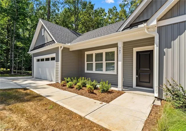 Photo 3 of Single family home for sale at 307 Sowers Fry Rd, Salisbury, NC 28144 | MLS# 1234338 | Listing updated on 2026-09-20