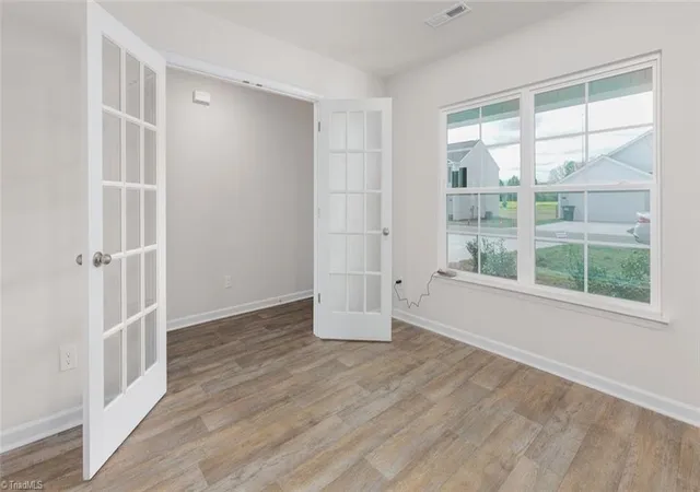 Photo 3 of Single family home for sale at 4803 Reedy Crk Farm Cir, Greensboro, NC 27405 | MLS# 1233578 | Listing updated on 2026-09-01