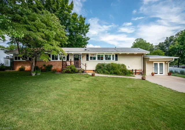 Photo 1 of Single family home for sale at 703 Locust Pl, High Point, NC 27265 | MLS# 1234408 | Listing updated on 2026-09-17