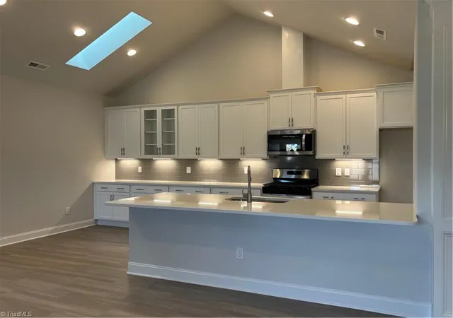 Photo 3 of Single family home for sale at 1095 Beechcraft Dr, Mebane, NC 27302 | MLS# 1234493 | Listing updated on 2026-09-03