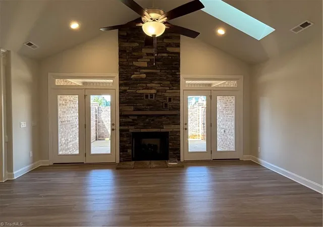 Photo 4 of Single family home for sale at 1095 Beechcraft Dr, Mebane, NC 27302 | MLS# 1234493 | Listing updated on 2026-09-03