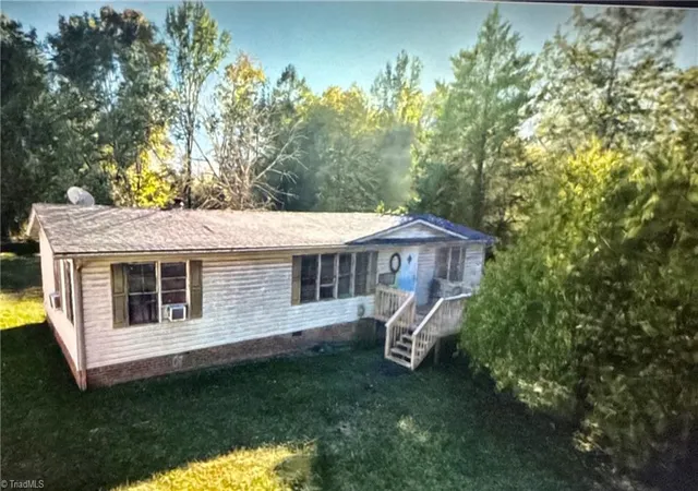 Photo 1 of Sale Pending at 267 Briar Crk Ct, Thomasville, NC 27360 | MLS# 1238493 | Listing updated on 2026-10-27