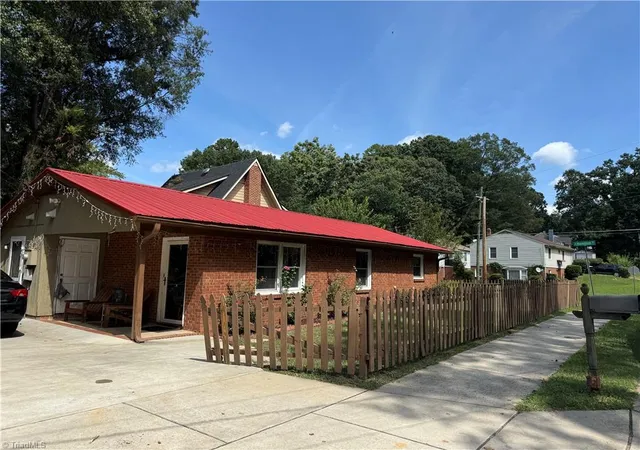 Photo 2 of Single family home for sale at 301 E State Ave, High Point, NC 27262 | MLS# 1234943 | Listing updated on 2026-09-09