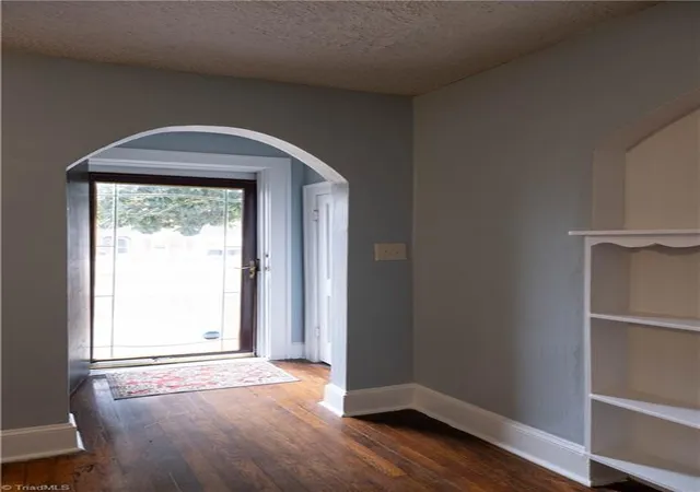 Photo 3 of Single family home for sale at 531 Polo Rd, Winston Salem, NC 27106 | MLS# 1239535 | Listing updated on 2026-10-29
