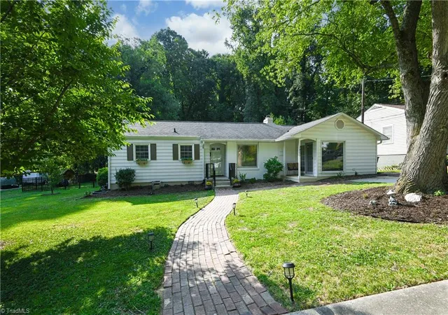 Photo 1 of Sale Pending at 3801 Parkwood Dr, Greensboro, NC 27403 | MLS# 1235915 | Listing updated on 2026-10-01