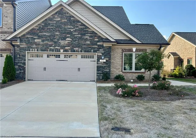 Photo 3 of Single family home for sale at 4743 Willowstone Dr, High Point, NC 27265 | MLS# 1235000 | Listing updated on 2026-09-14